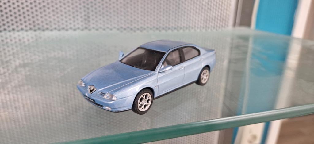 Alfa Romeo 166 Modelauto - Lichtblauw, Ophalen of Verzenden, Auto, Overige merken