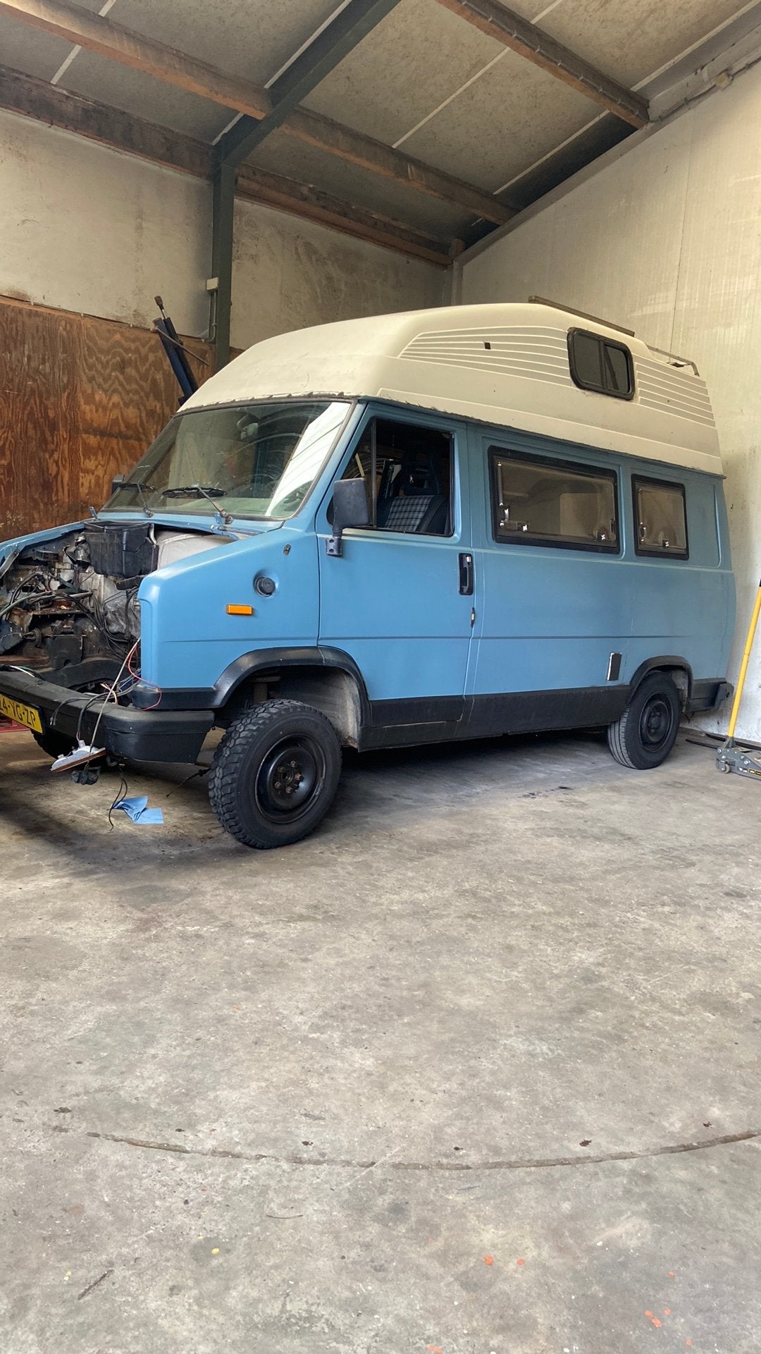 Camper project, peugeot J5 met motor., Particulier, Half-integraal
