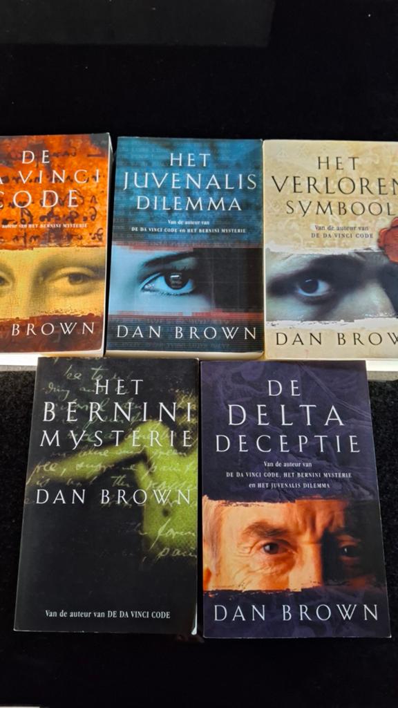 Dan Brown Boeken Collectie: 5 Spannende Thrillers, Boeken, Avontuur en Actie, Ophalen of Verzenden