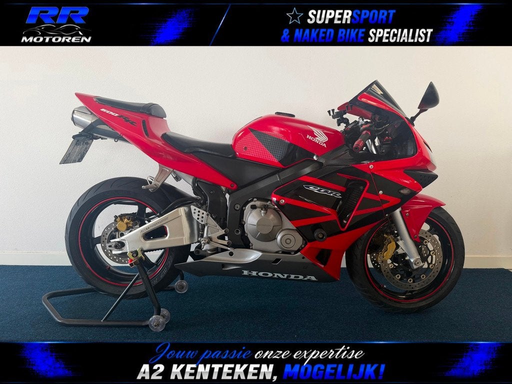 Honda Sport CBR 600 RR / RED-BLACK-EDITION / 34.000 KM, Sportuitlaat, Bedrijf, Sport, Meer dan 35 kW