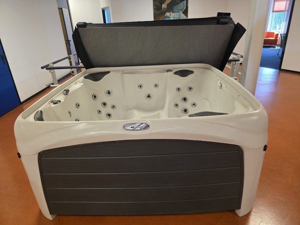 Dream Maker Crossover 730L Jacuzzi Spa – incl. Cover, Ophalen of Verzenden, Nieuw, Overige typen