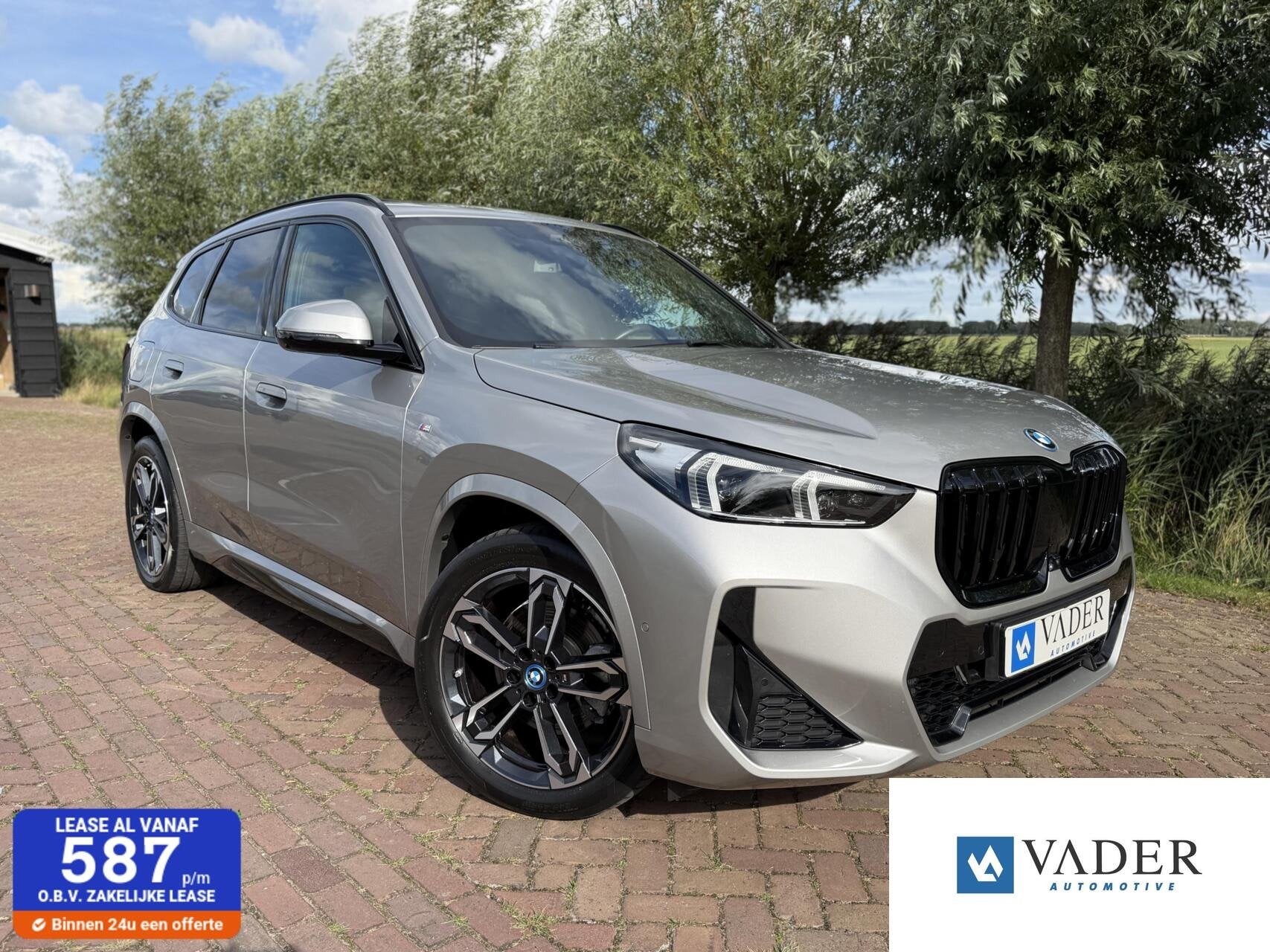 BMW X1 xDrive25e M Sport Pano Trekhaak Memory HUD H&K 360, Auto's, Stof, Gebruikt, 245 pk, Bedrijf