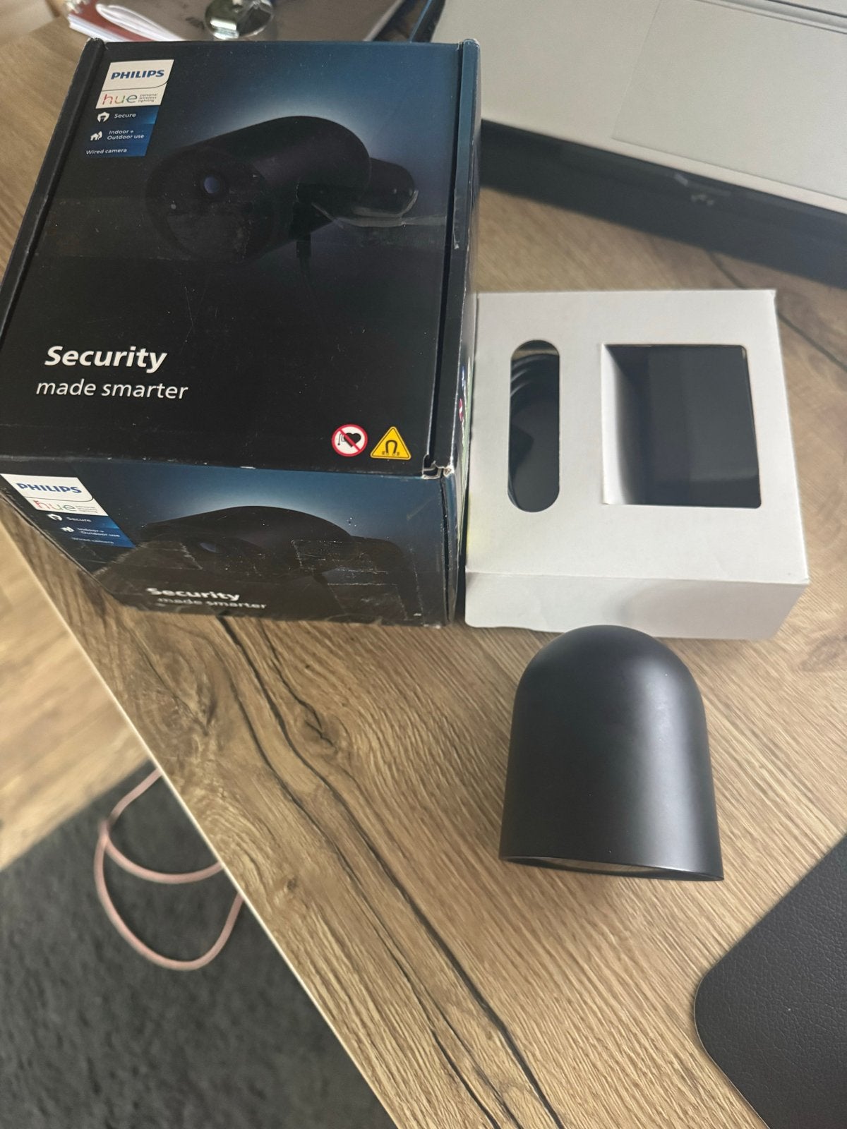 Philips Hue Secure Bedrade Camera - Binnen/Buiten, Audio, Tv en Foto, Videobewaking, Verzenden, Nieuw, Buitencamera