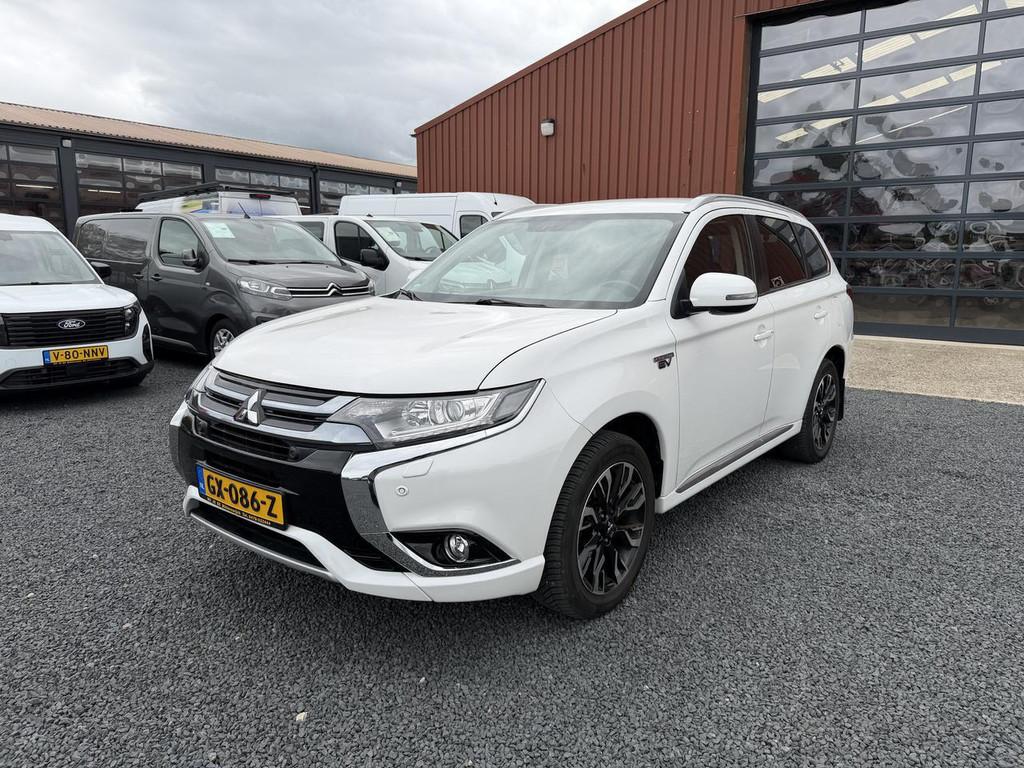 Mitsubishi Outlander 2.0 PHEV EXECUTIVE EDITION (bj 2015), Auto's, Mitsubishi, Bedrijf, Te koop, Outlander, ABS, Airconditioning