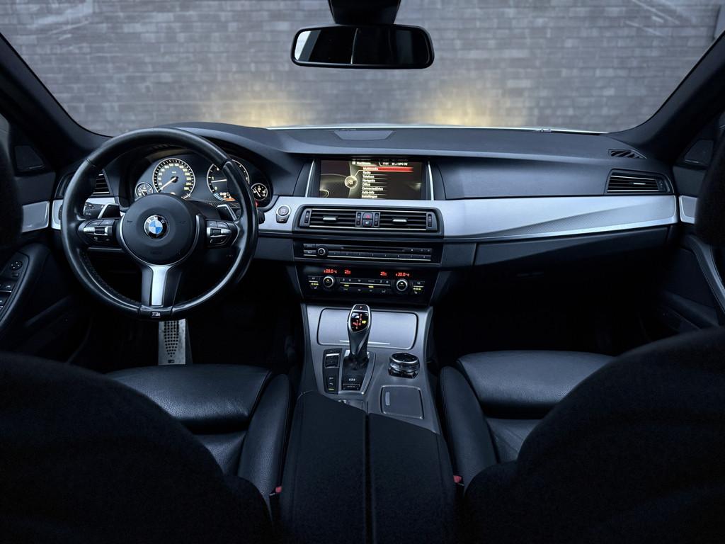BMW 5 Serie Touring M550d xDrive High Exe. l Head-Up l Elek., Auto's, BMW, Automaat, 2993 cc, Leder, Diesel