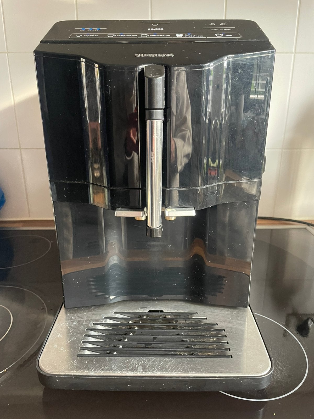 Siemens EQ.300, Witgoed en Apparatuur, Ophalen of Verzenden, Zo goed als nieuw, Koffiemachine, Koffiebonen