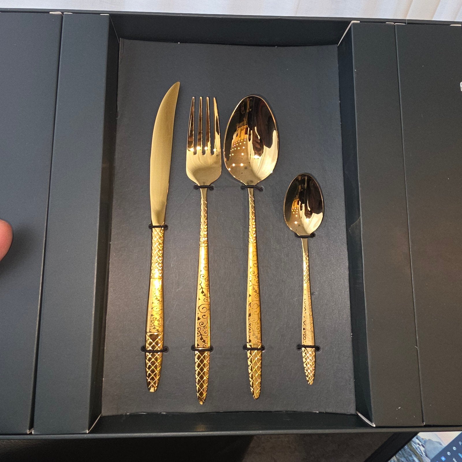 Luxe Gouden Bestekset 24-delig Glance | Nieuw in Doos, Ophalen of Verzenden, Nieuw, Rvs of Chroom, Bestekset