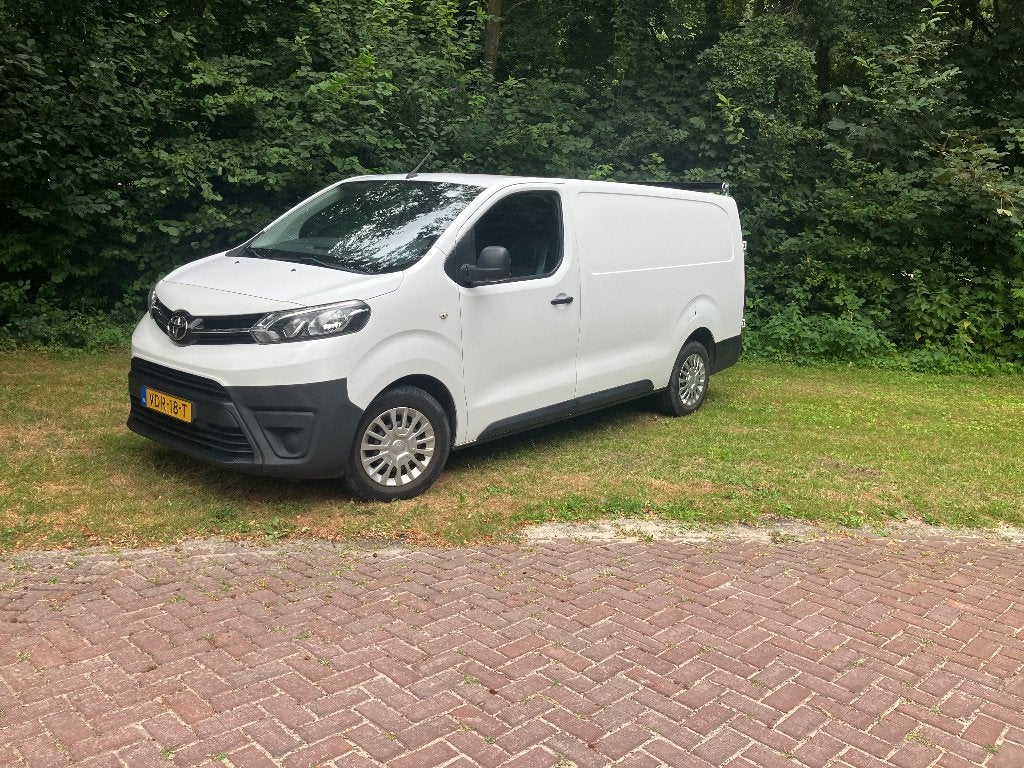 Toyota Proace 2.0 D-4d 122pk 2017 Wit, Auto's, Bestelauto's, Voorwielaandrijving, 4 cilinders, 19 km/l, Particulier