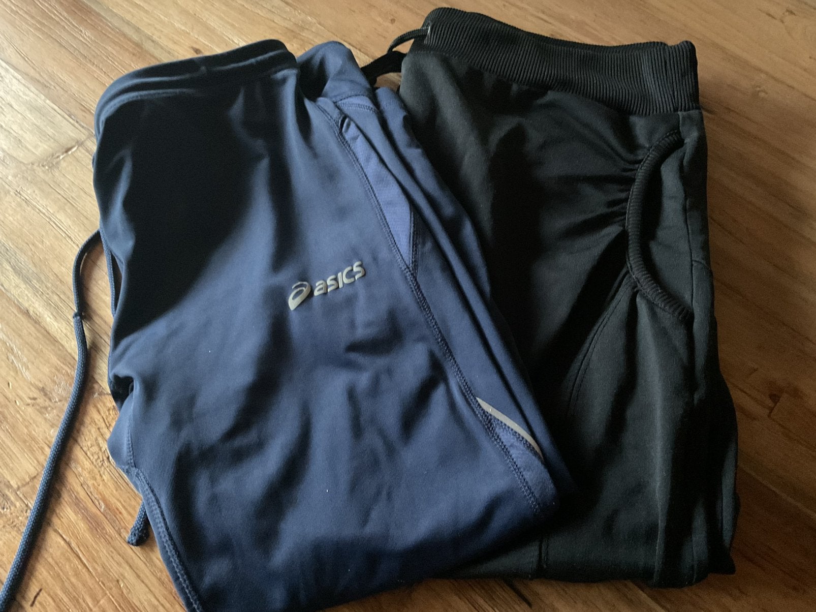 2 mooie merk (sport)broeken. Mt M/L. Samen NU 9€, Ophalen of Verzenden, Gedragen, Maat 38/40 (M), Blauw