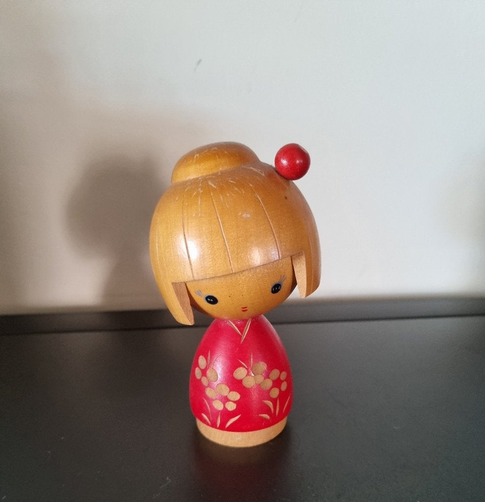 Leuke Onsanpo kokeshi van Shoei Fujikawa, Antiek en Kunst, Kunst | Niet-Westerse kunst, Hout, Verzenden, Handgemaakt, Japan