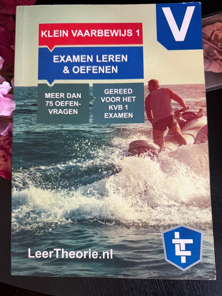 Theorieboek vaarbewijs 1, Ophalen of Verzenden, Zo goed als nieuw