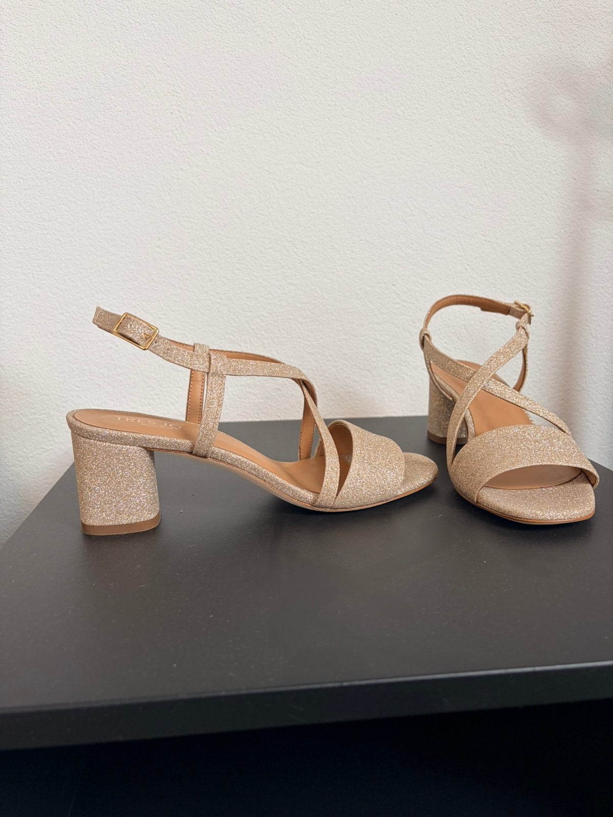 Sandaaltjes (trouwschoenen) goud glitter, Overige kleuren, Nieuw, Sandalen of Muiltjes, Ophalen of Verzenden