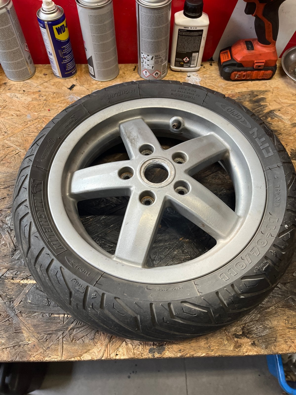Vespa LX Velg met goede band, Ophalen of Verzenden, Gebruikt, Overige typen, Vespa