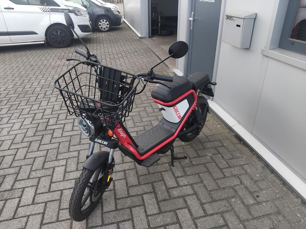 AGM Goccia Gev1000  2023, Ophalen of Verzenden, Zo goed als nieuw