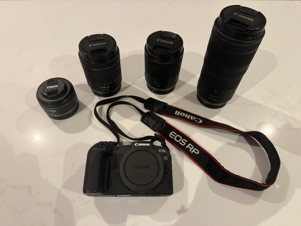 Canon EOS RP + 4 RF lenses + 2 batteries + Charger, Ophalen, Bluetooth, Canon, Lensdop