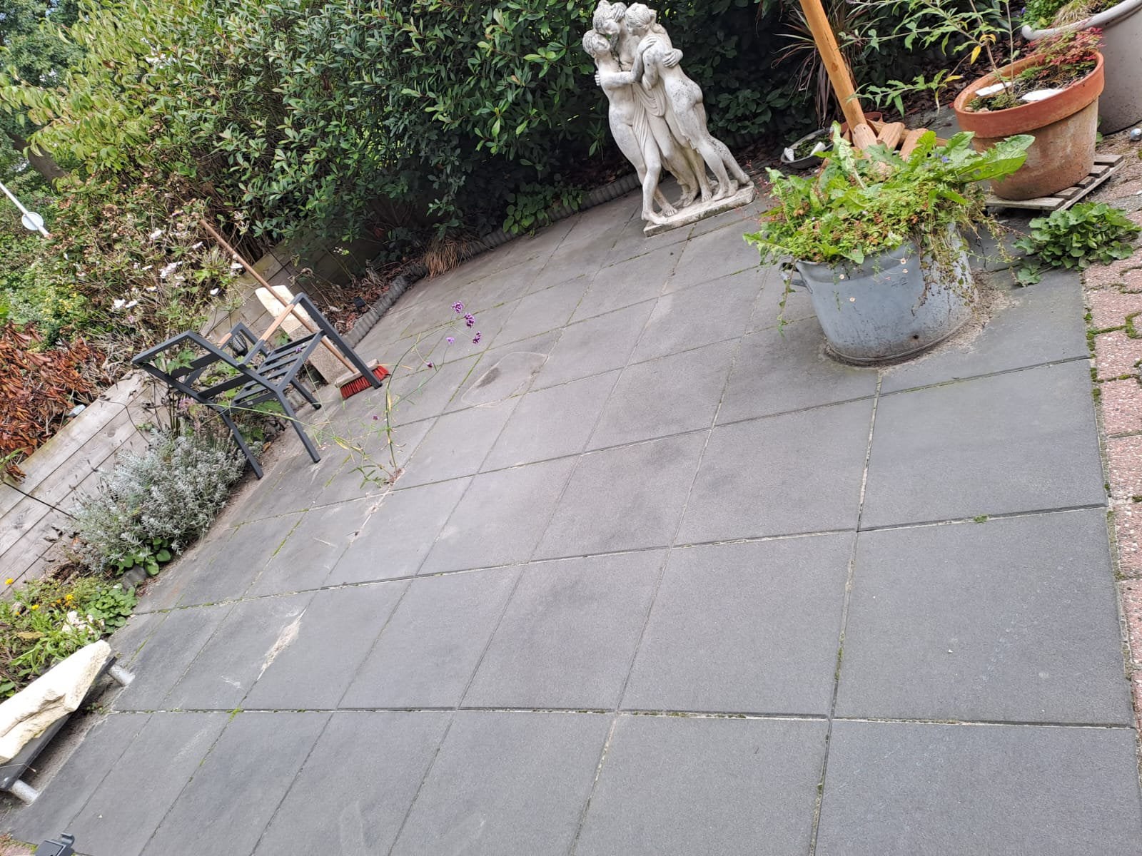 TOPPER!! GRATIS TEGELS!! 50x50 +- 16 vierkante meter!, Tuin en Terras, Ophalen of Verzenden, Zo goed als nieuw, 10 m² of meer