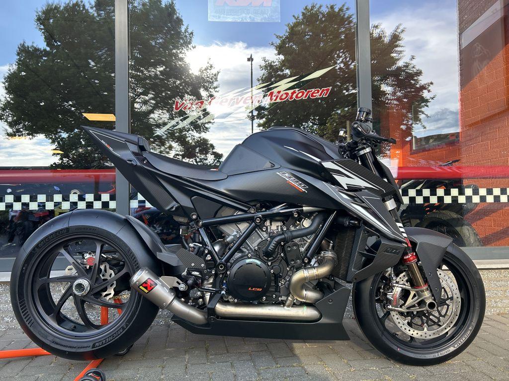 KTM 1390 SUPER DUKE RR TRACK 2026, Bedrijf, Naked bike
