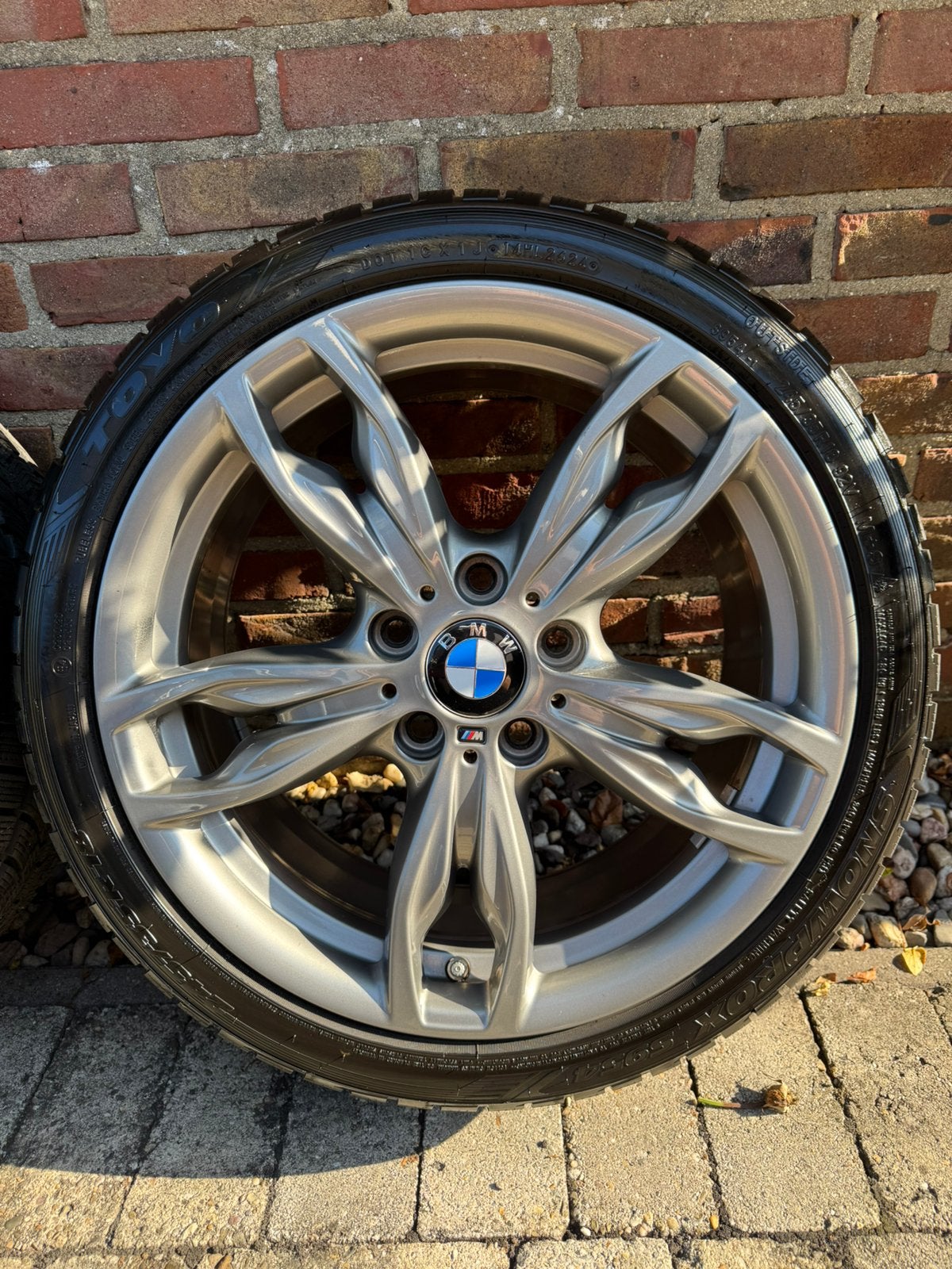 BMW 18 INCH M436 breedset winter Ferric Grey 7.5 mm profiel, Auto-onderdelen, 18 inch, 245 mm, Banden en Velgen, Personenwagen