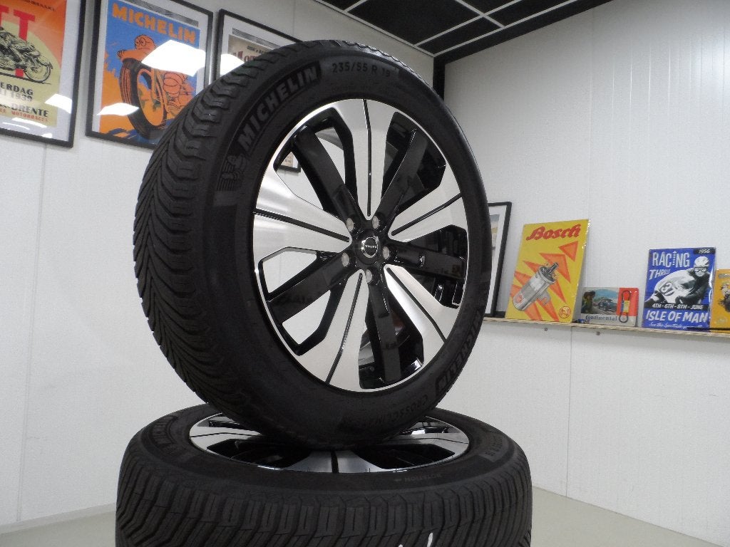 19 inch Volvo XC60 origineel set met Michelin all season, 19 inch, Gebruikt, Banden en Velgen, Ophalen of Verzenden