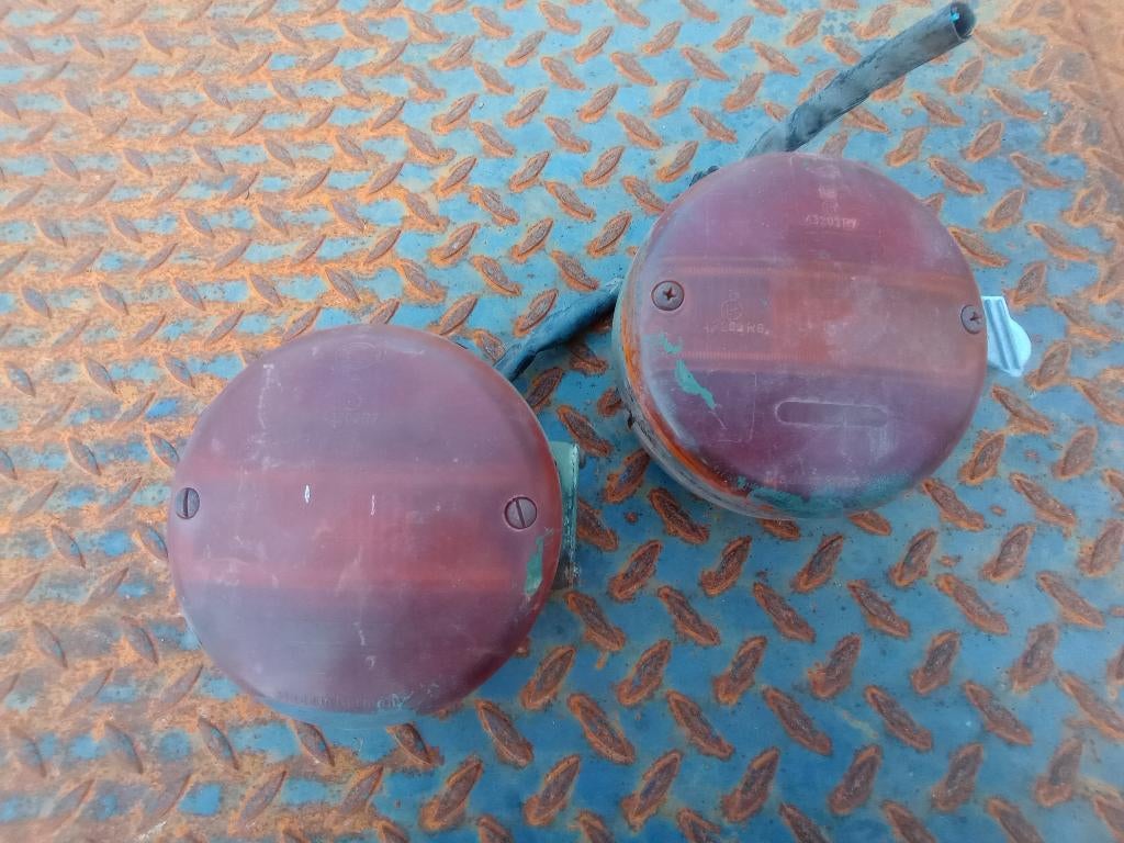 2x Hella hamburger achterlicht oldtimer truck klassieker, Auto-onderdelen, Verlichting, Ophalen of Verzenden, Gebruikt, Oldtimer onderdelen