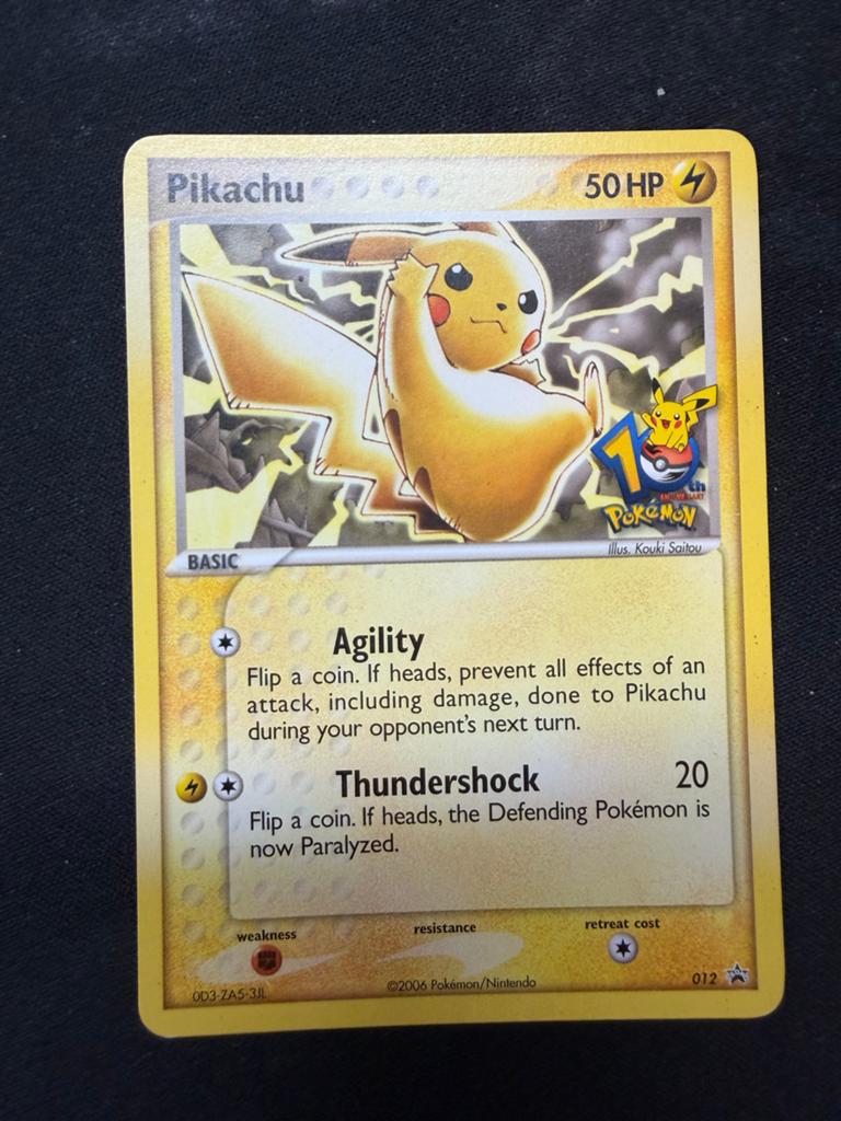 Pikachu 012/017 Pokémon kaart -  - 10th Anniversary, Ophalen of Verzenden, Zo goed als nieuw, Losse kaart, Foil