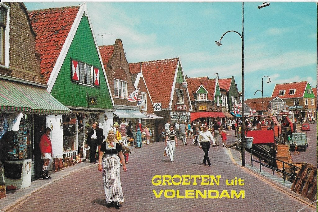 Volendam gelopen ansichtkaart ( 1234 ), Ophalen of Verzenden, 1960 tot 1980, Gelopen, Noord-Holland