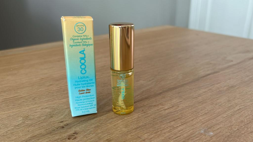 Coola Liplux hydrating lip oil spf 30. Nieuw. (Skins), Ophalen of Verzenden, Zo goed als nieuw, Lippen