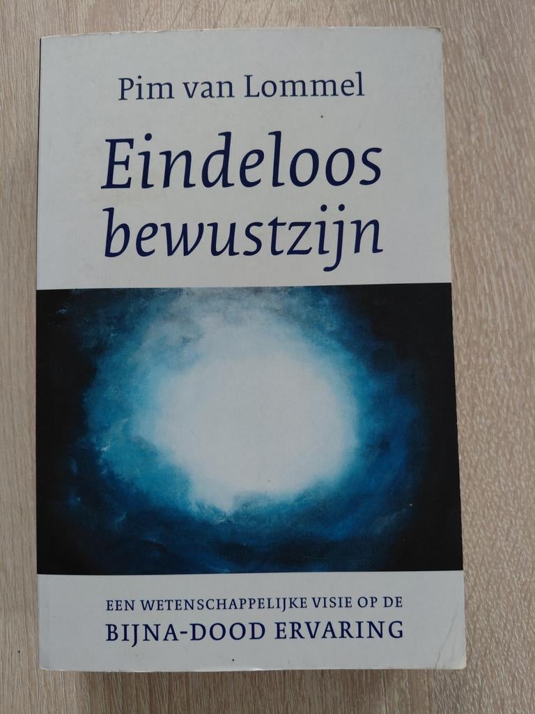 Pim van Lommel - Eindeloos bewustzijn, Boeken, Gezondheid, Dieet en Voeding, Zo goed als nieuw, Ophalen of Verzenden