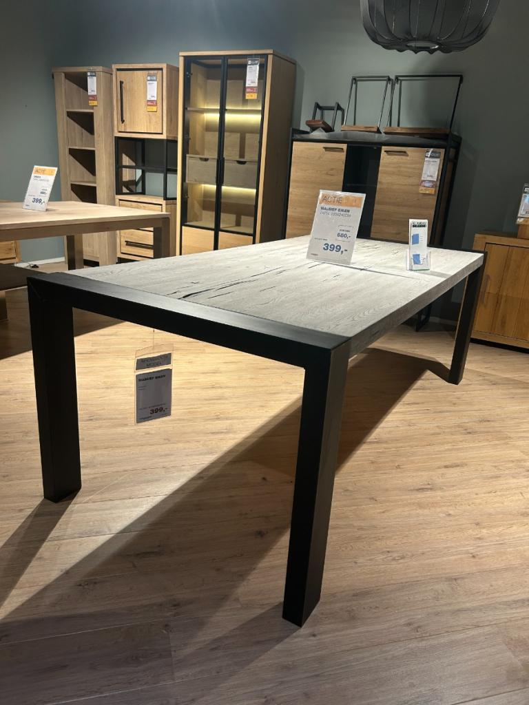 Eettafel Koala - eiken - Weber Huiscollectie, Niet ingevuld, Niet ingevuld, Niet ingevuld