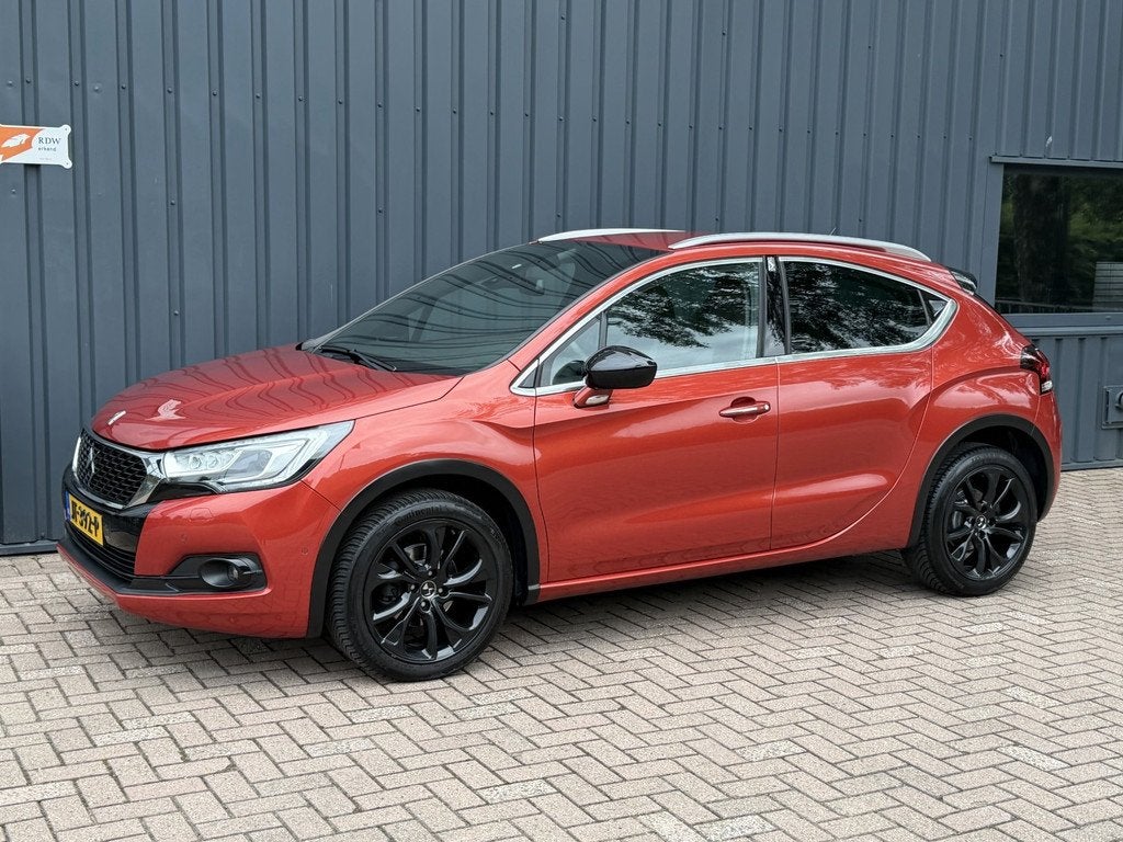 DS 4 Crossback 1.2 PureTech Chic NAP!/NLAUTO!/D-RIEM VV.!/, Auto's, Gebruikt, Origineel Nederlands, Bedrijf, Handgeschakeld