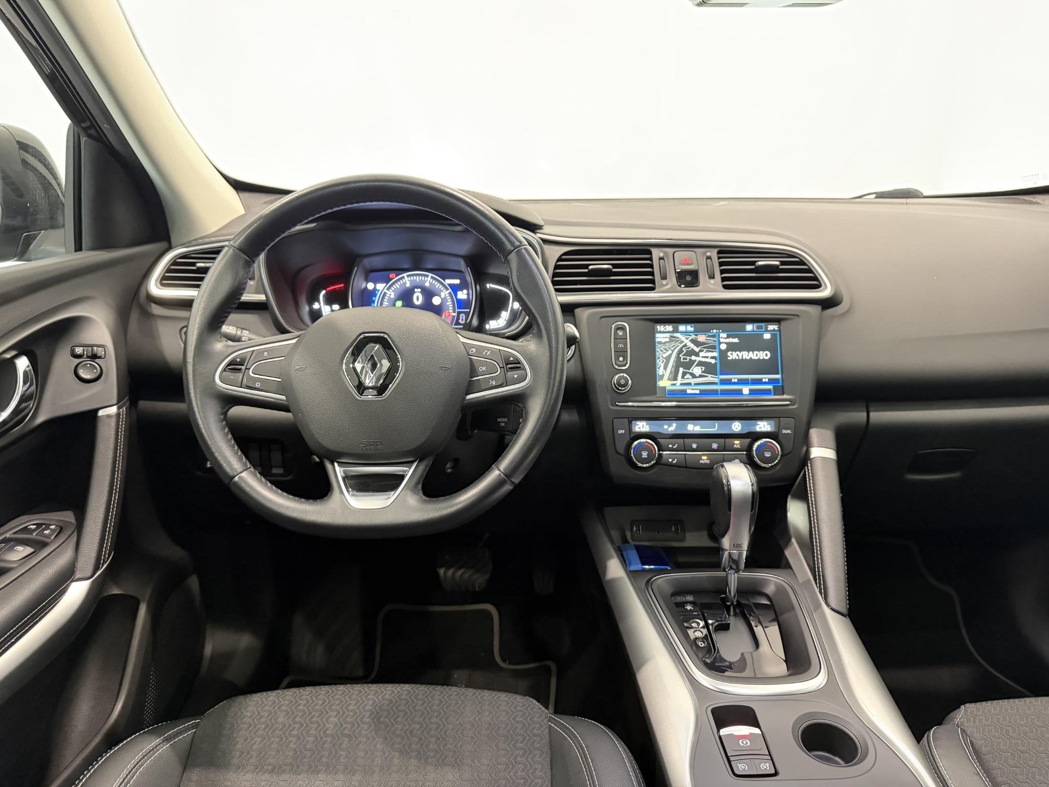 Renault Kadjar 1.2 TCe 130 EDC Intens | Trekhaak | Panoramad, Auto's, Kadjar, Gebruikt, 4 cilinders, Met garantie (alle)