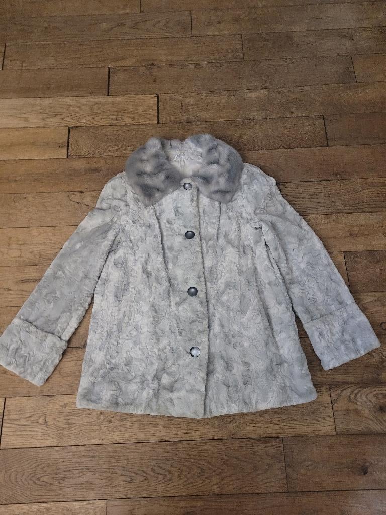 imitatie bontjas licht grijs, Kleding | Dames, Jassen | Winter, Zo goed als nieuw, Maat 38/40 (M), Grijs, Ophalen of Verzenden