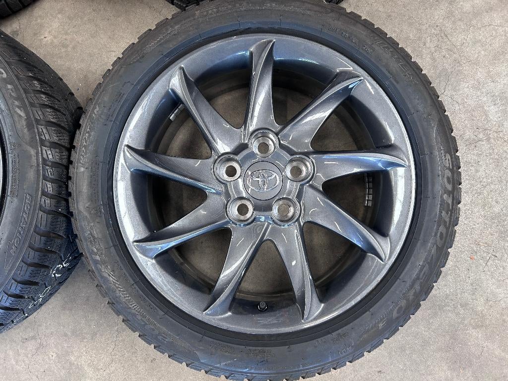 17 inch velgen + ❄️ ️of ☀️ banden Toyota Auris Corolla, Auto-onderdelen, Gebruikt, Banden en Velgen, Ophalen of Verzenden, Personenwagen