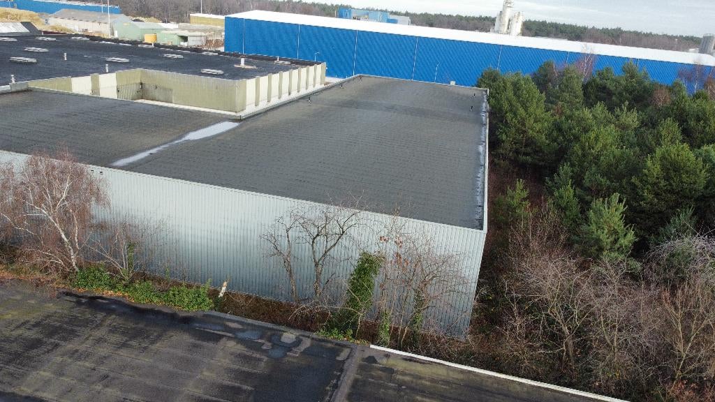 Bedrijfspand – 2035m2 thuis gebracht, Doe-het-zelf en Verbouw, Ophalen, Gebruikt