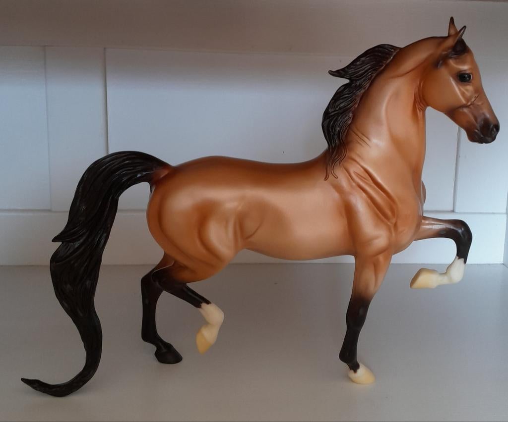 Breyer Traditional, Madison Avenue, Verzamelen, Ophalen of Verzenden, Gebruikt, Paard, Beeldje of Figuurtje