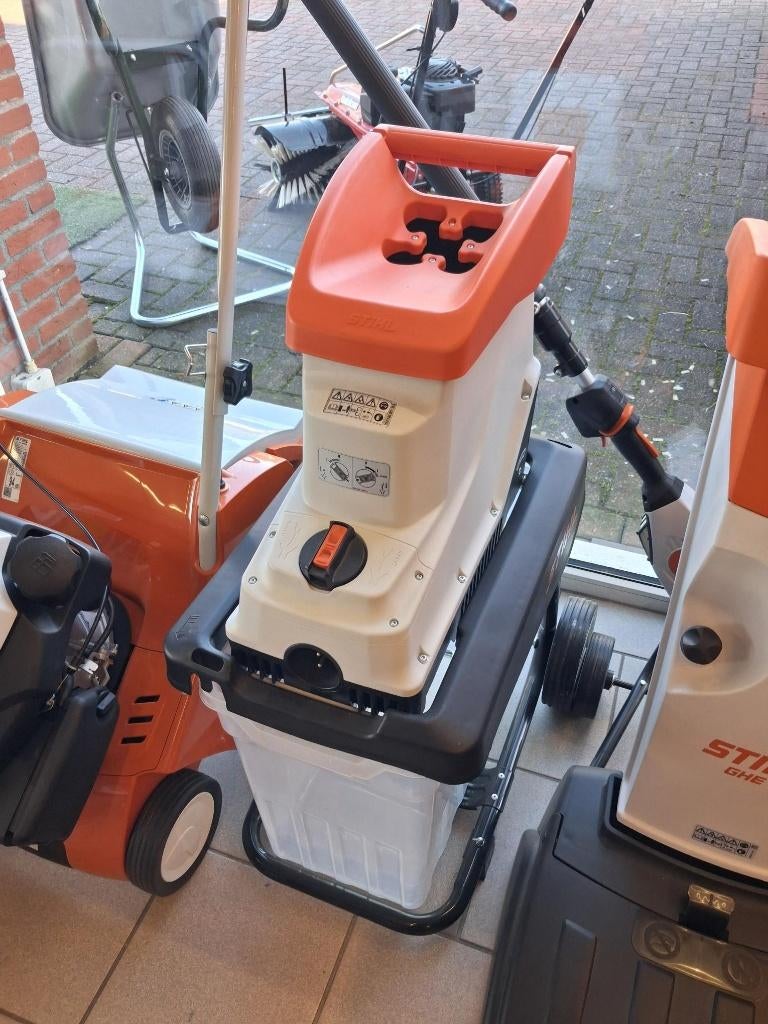 Stihl  GHE 140 L Compacte hakselaar 230V, Tuin en Terras, Hakselaars, Nieuw, Elektrisch, Met opvangbak, Ophalen