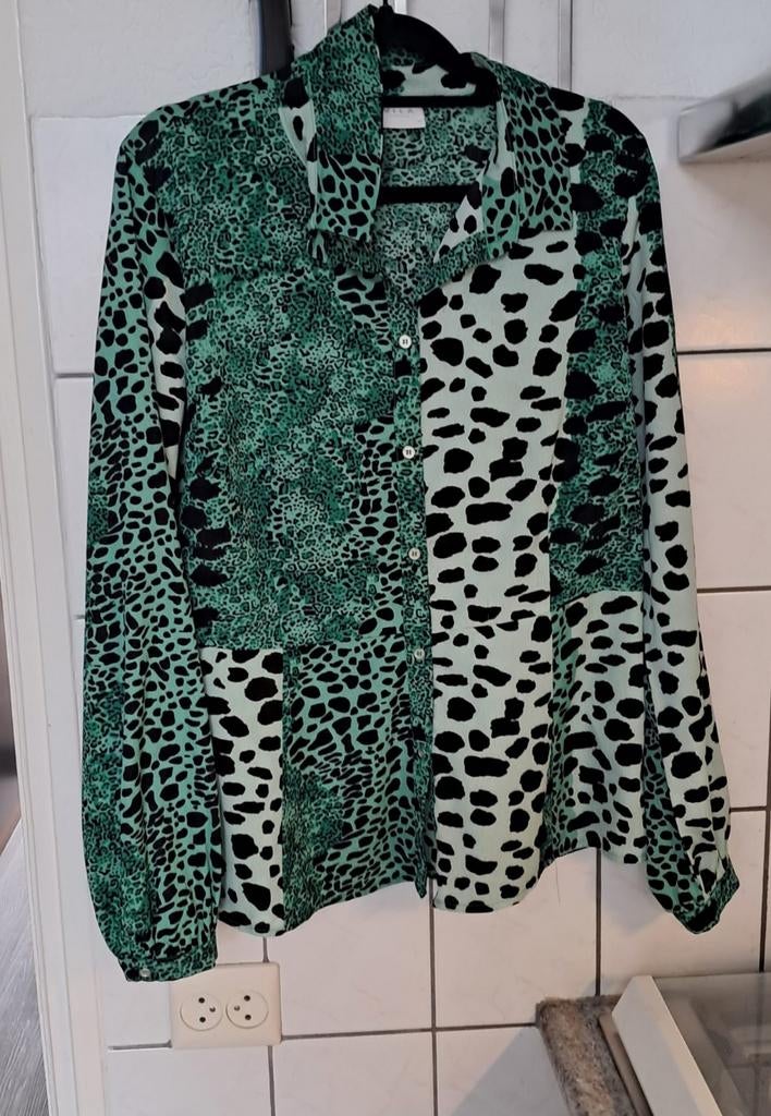 Te koop mooie blouse groene tijger print, Ophalen of Verzenden, Zo goed als nieuw, Groen