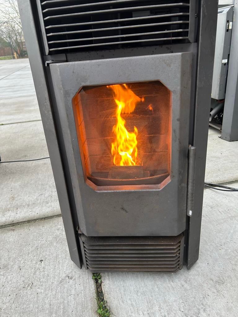 Goed onderhouden STOVE pelletkachel met nieuwe onderdelen, Huis en Inrichting, Gebruikt, ., Ophalen of Verzenden, .