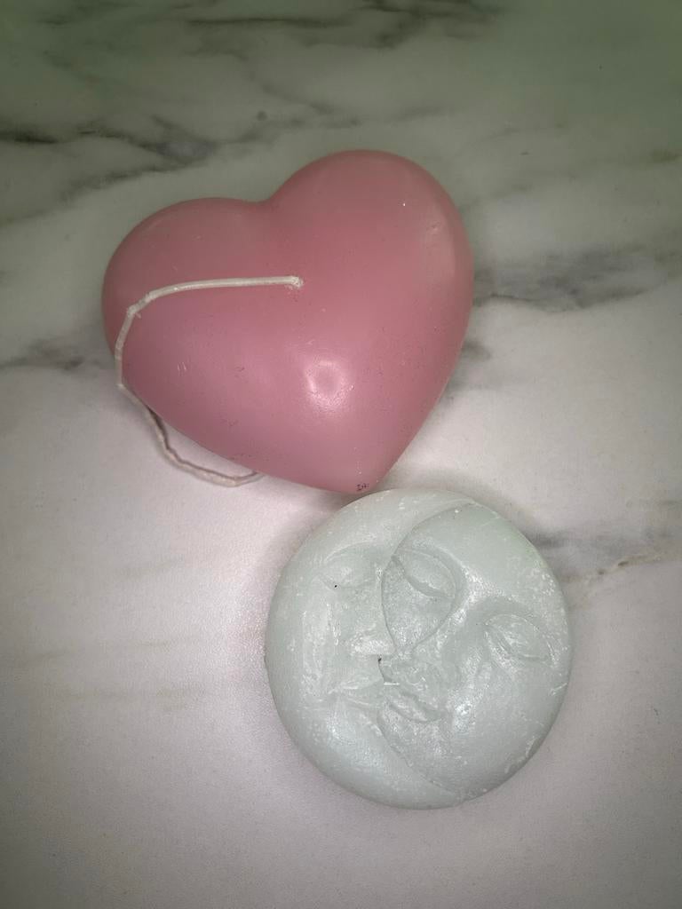 Kaarsen hart en maan, Huis en Inrichting, Woonaccessoires | Kandelaars en Kaarsen, Ophalen of Verzenden, Overige materialen, Minder dan 25 cm