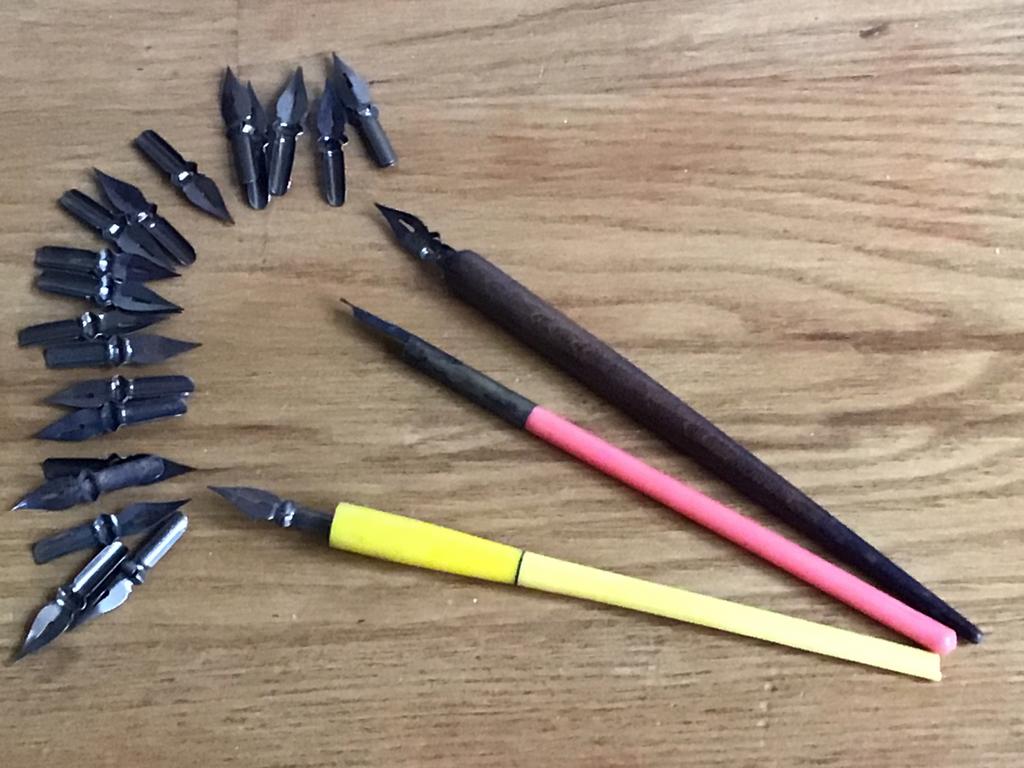 Oude Kroontjes pennen drie stuks met pennetjes, Verzamelen, Pennenverzamelingen, Ophalen of Verzenden, Gebruikt, Overige typen