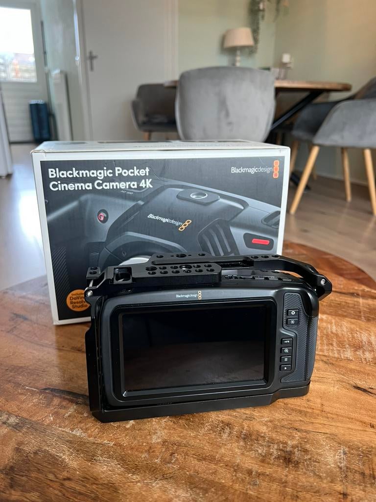 Blackmagic Pocket Cinema Camera 4K + SmallRig Cage, Audio, Tv en Foto, Videocamera's Digitaal, Ophalen of Verzenden, Zo goed als nieuw