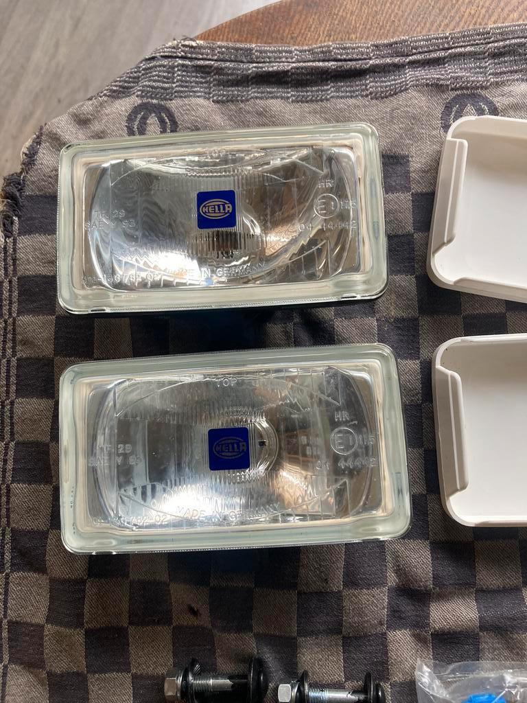 Oldtimer 1 set Hella verstralers comet 450 met covers, Ophalen of Verzenden, Nieuw
