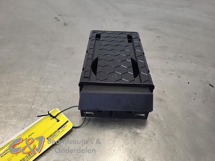 Bekerhouder van een Renault Master, Gebruikt, -, Renault, -