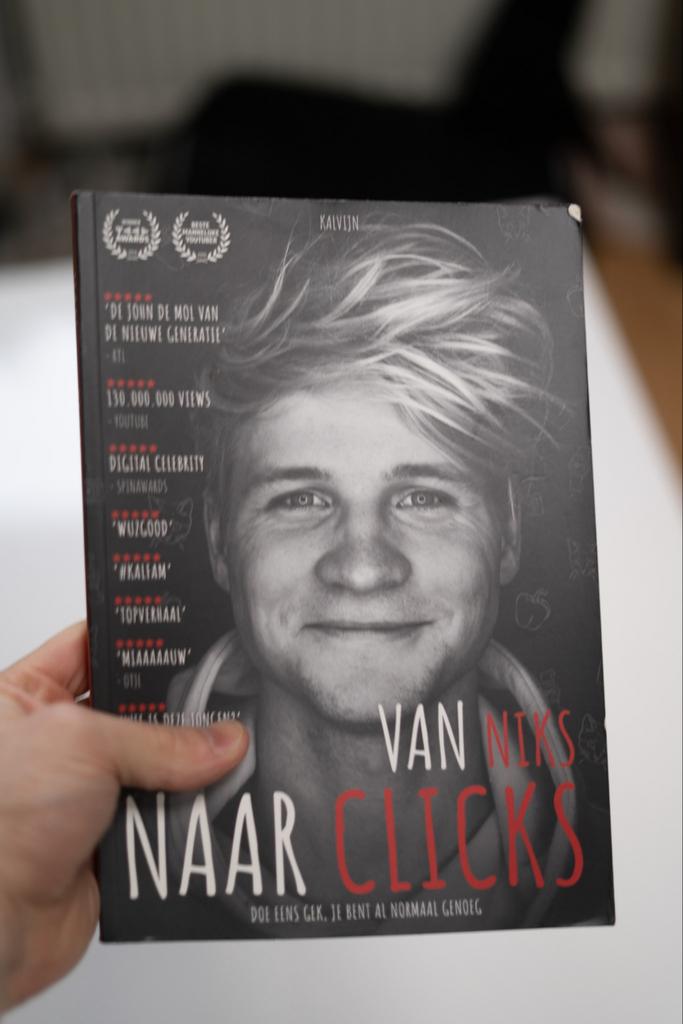 Van Niks naar Clicks - Kalvijn, Ophalen of Verzenden, Zo goed als nieuw, Film, Tv en Media