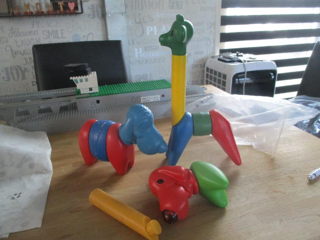 ONDERDELEN VINTAGE TUPPERWARE BOUWBARE DIEREN, Kinderen en Baby's, Speelgoed | Educatief en Creatief, Ophalen of Verzenden, Gebruikt