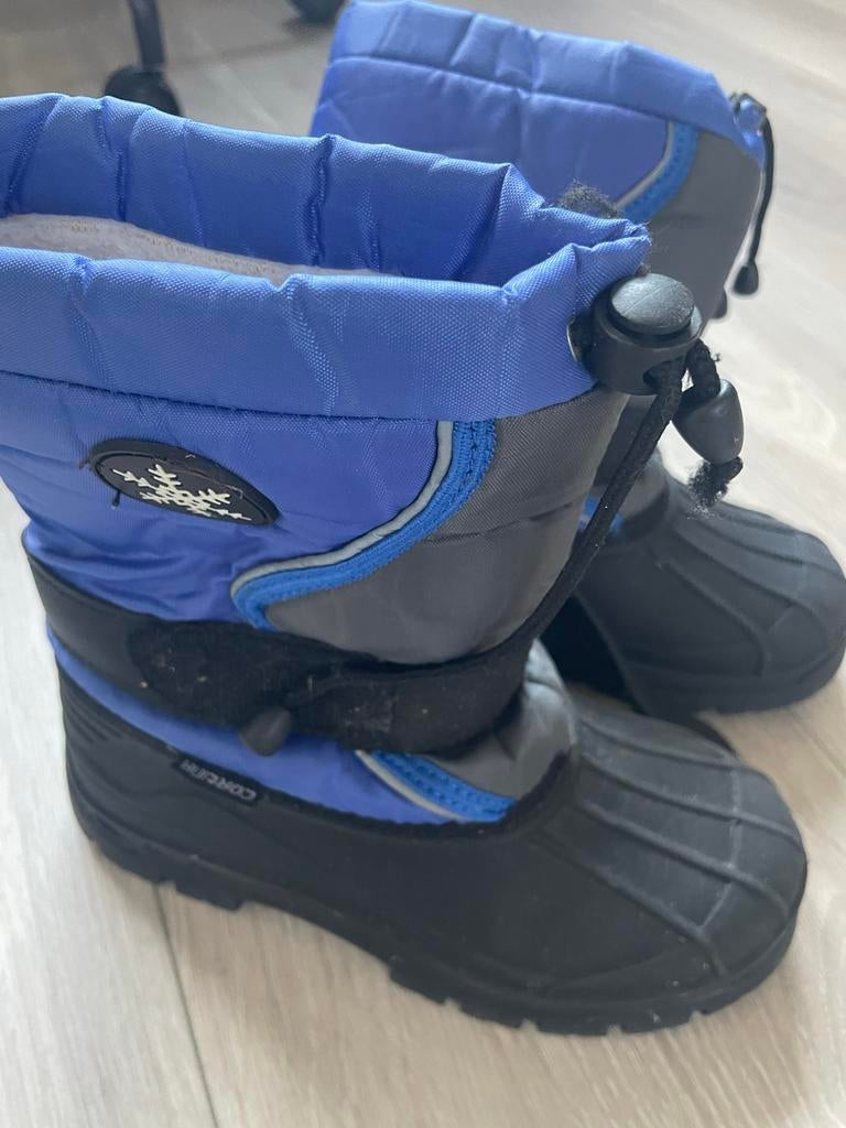 Snowboots maat 34 + skisokken, Kinderen en Baby's, Kinderkleding | Schoenen en Sokken, Ophalen, Gebruikt, Laarzen, Jongen