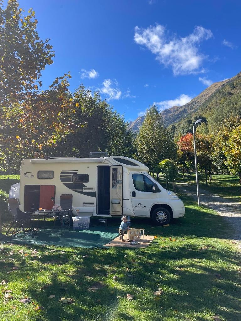 Giottiline Therry T32 2012 - APK tot mei 2027 + beurt in mei, Caravans en Kamperen, Overige merken, Ringverwarming, Afzuigkap