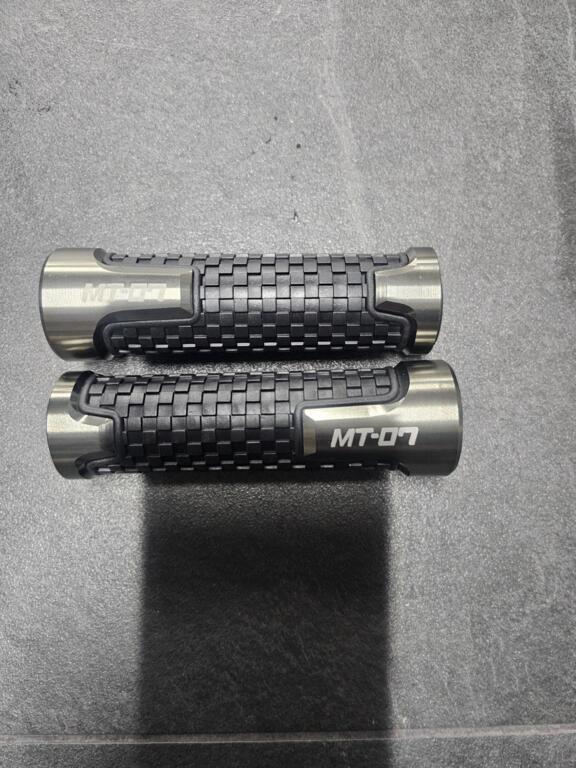 Handvaten Yamaha MT-07 zilver mt07, Nieuw, Ophalen of Verzenden
