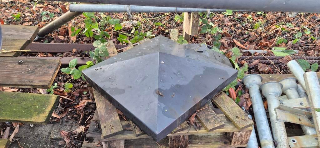 Betonnen Poeren Afdekker - Nieuw of Gebruikt, Ophalen, Gebruikt
