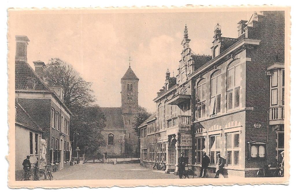 AK Velsen - Kerkweg met Gemeentehuis, Verzenden, 1920 tot 1940, Ongelopen, Noord-Holland